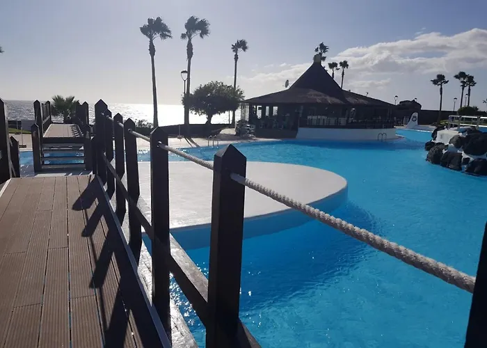 Rocas Del Mar Sur Arona (Tenerife)
